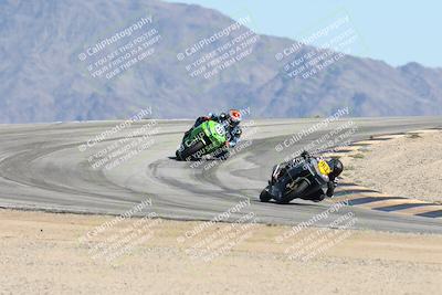 media/Oct-05-2025-CVMA (Sun) [[beeef4f201]]/Race 11-500-400(4)-350 Supersport/